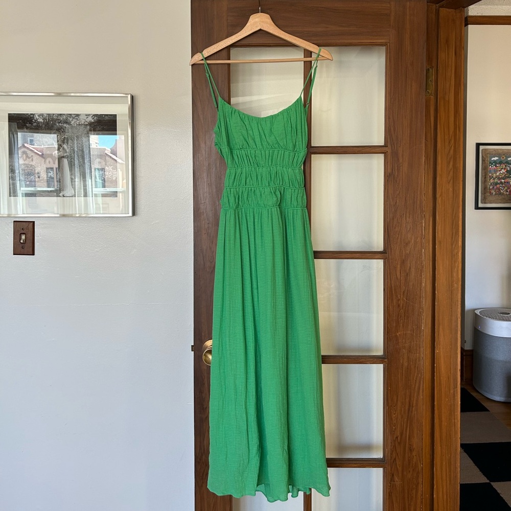 ANDRINA SMOCKED MIDI DRESS